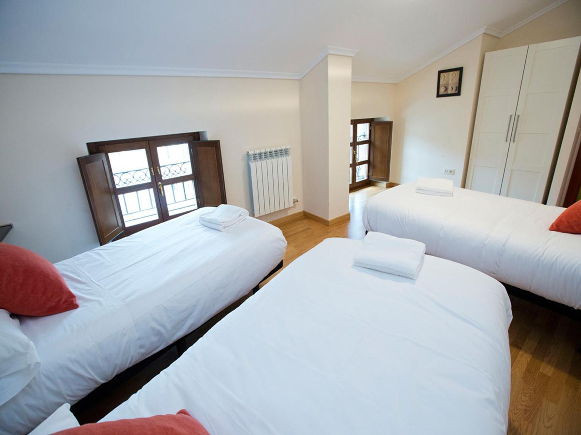 Apartamentos Senorio De Haro 3000 외부 사진